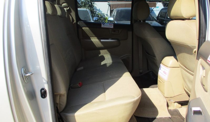 2013 – VIGO 4WD 2.5E MT DOUBLE CAB SILVER – 7236 full