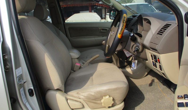 2006 – VIGO 4WD 3.0G MT DUOBLE CAB SILVER – 3694 full