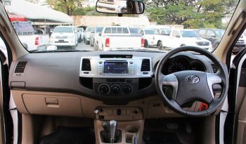2013 – VIGO 4WD 3.0G AT DOUBLE CAB WHITE – 4756 full