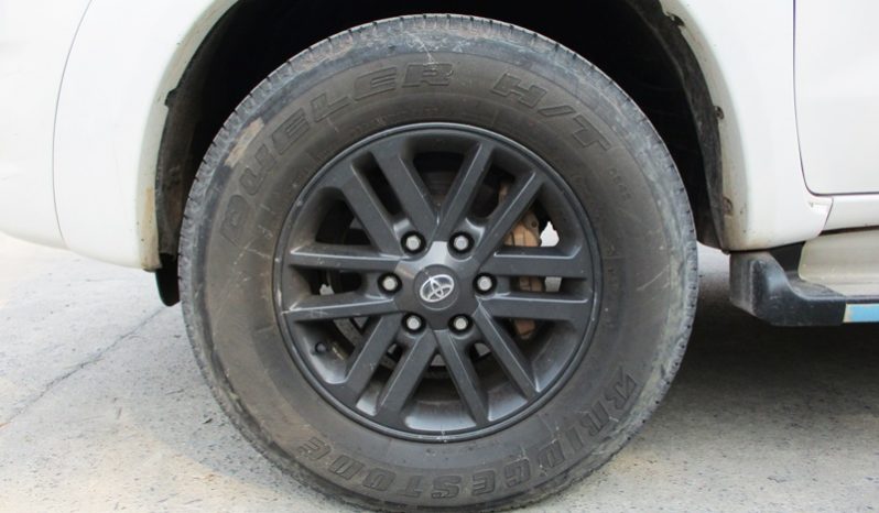 2009 – VIGO 4WD 3.0G AT DOUBLE CAB WHITE – 7888 full