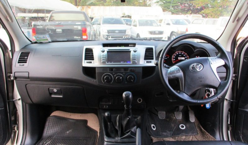 2013 – VIGO 4WD 3.0G MT DOUBLE CAB SILVER – 7236 full