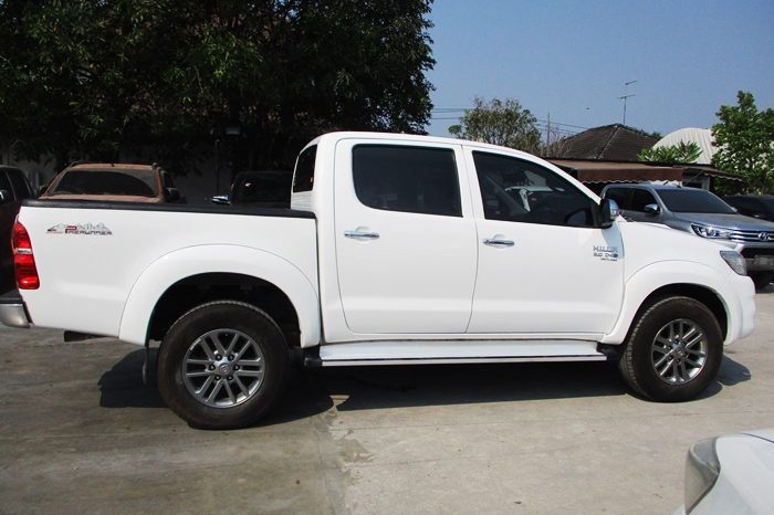 2013 – VIGO PRERUNNER 3.0G AT DOUBLE CAB WHITE – 4032 full