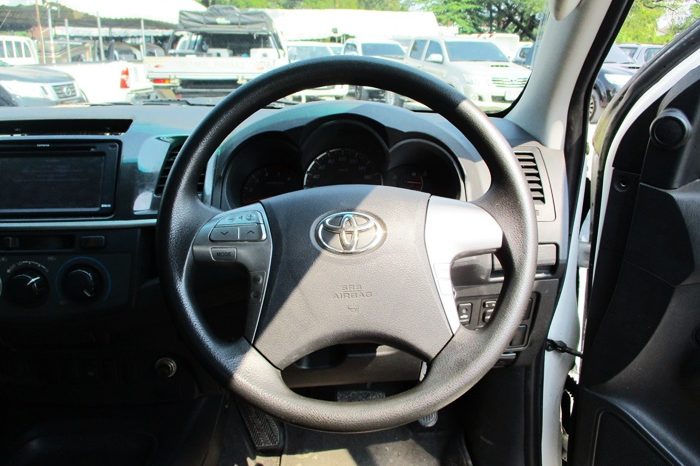 2013 – VIGO PRERUNNER 3.0G AT DOUBLE CAB WHITE – 4032 full
