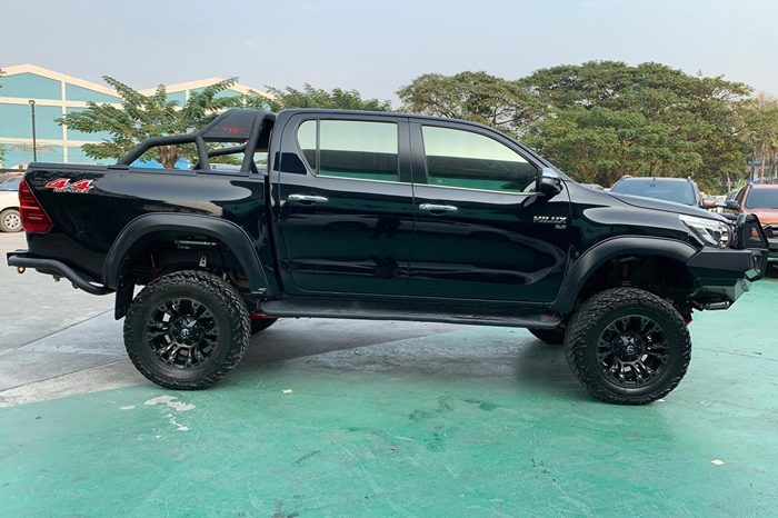 2016 – REVO 4WD 2.8G AT DOUBLE CAB BLACK – 3183 full