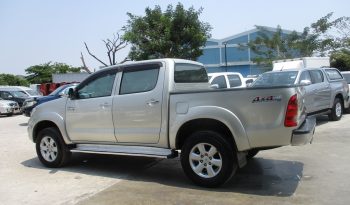 2010 – VIGO 4WD 3.0G AT DOUBLE CAB SILVER – 6258 full