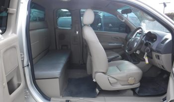 2013 – VIGO 4WD 2.5E MT SMART CAB SILVER 9644 full