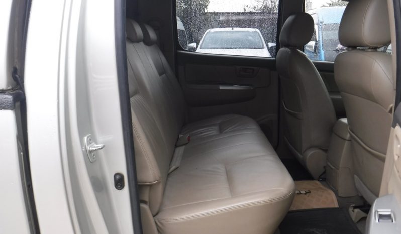 2013 – VIGO 4WD 3.0G MT DOUBLE CAB SILVER – 6713 full