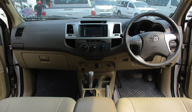 2013 – VIGO 4WD 3.0G AT DOUBLE CAB SILVER – 1781 full