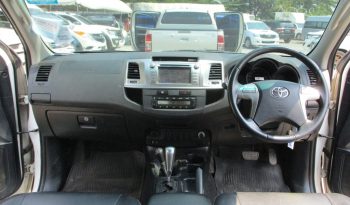 2015 – VIGO 4WD 3.0G AT DOUBLE CAB WHITE – 7914 full