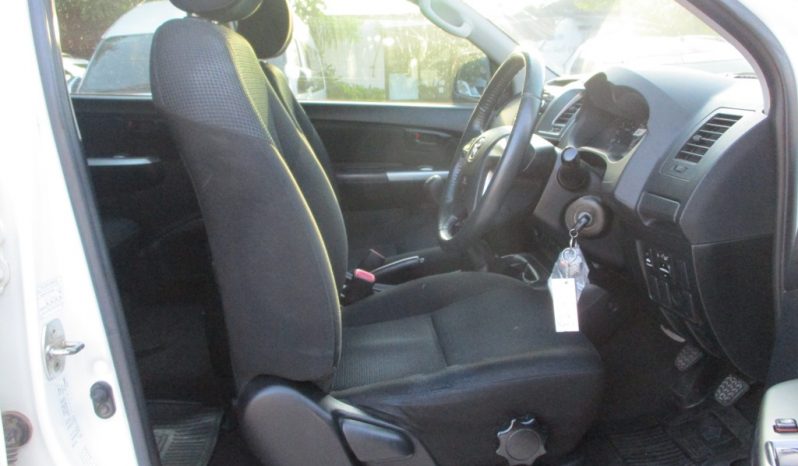 2014 – VIGO 4WD 2.5E MT DOUBLE CAB WHITE – 2749 full