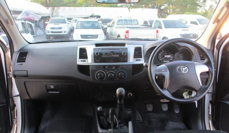 2014 – VIGO 4WD 2.5E MT DOUBLE CAB WHITE – 2749 full