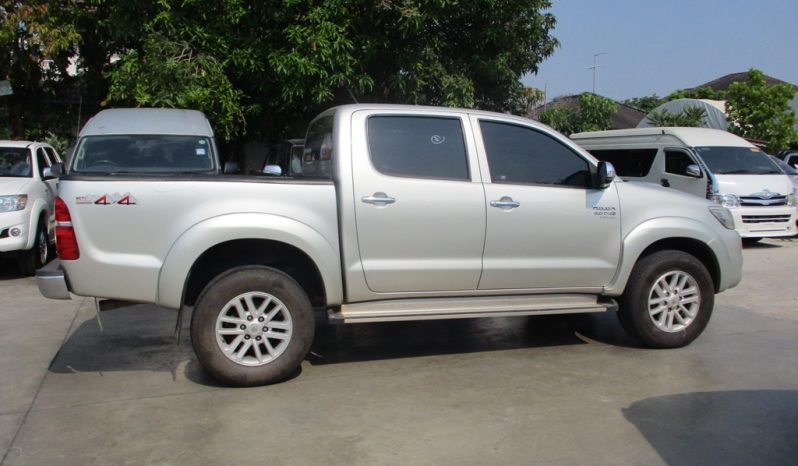2015 – REVO 4WD 2.8G MT DOUBLE CAB SILVER – 6170 full
