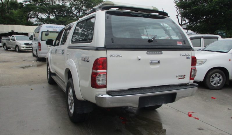 2013 – VIGO 4WD 3.0G AT DOUBLE CAB WHITE – 2020 full
