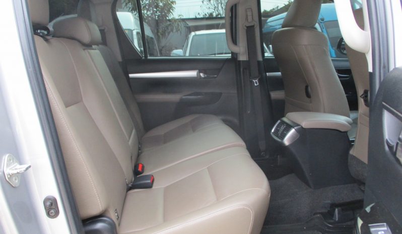 2015 – REVO 4WD 2.8G AT DOUBLE CAB SILVER – 4080 full
