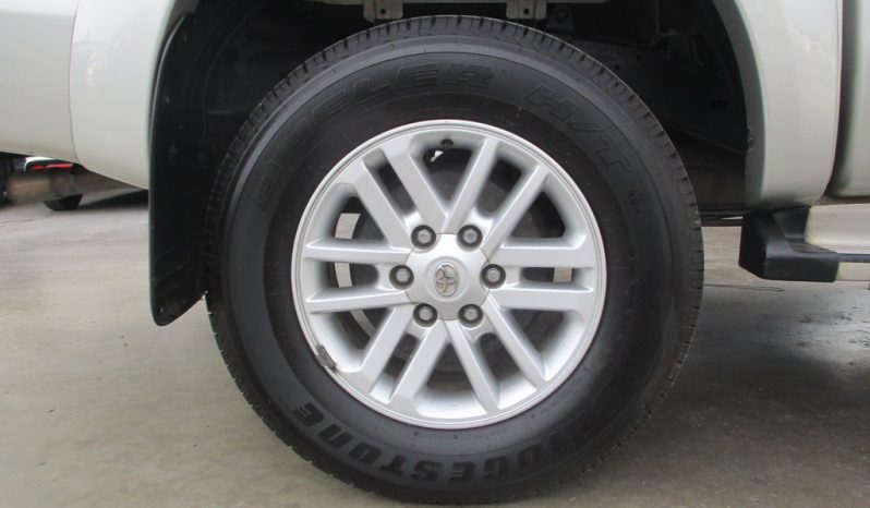 2013 – VIGO 4WD 2.5E MT DOUBLE CAB SILVER – 540 full
