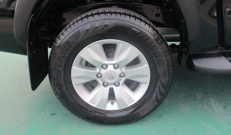 2015 – REVO 4WD 2.8G AT DOUBLE CAB BLACK – 7994 full
