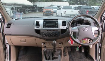 2013 – VIGO 4WD 2.5E MT DOUBLE CAB WHITE – 2184 full