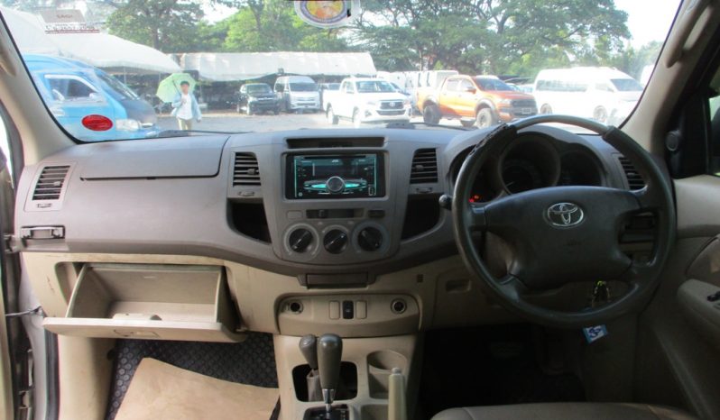 2008 – VIGO 4WD 3.0G AT DOUBLE CAB SILVER – 2263 full